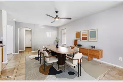 8782 E Pinchot Avenue, Scottsdale, AZ 85251 - Photo 11