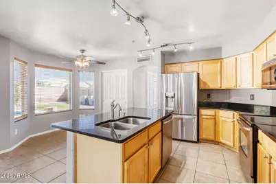 8782 E Pinchot Avenue, Scottsdale, AZ 85251 - Photo 7