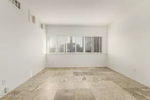 351 E Thomas Rd, Phoenix, AZ 85012 - Photo 19