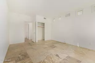 351 E Thomas Rd, Phoenix, AZ 85012 - Photo 15