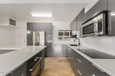 351 E Thomas Road #D104, Phoenix, AZ 85012 - Photo 1