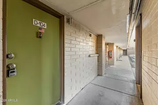 351 E Thomas Rd, Phoenix, AZ 85012 - Photo 23