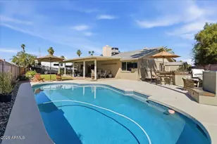 4038 S Birchett Dr, Tempe, AZ 85282 - Photo 25