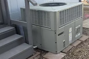 8601 N 71st Ave, Glendale, AZ 85301 - Photo 11