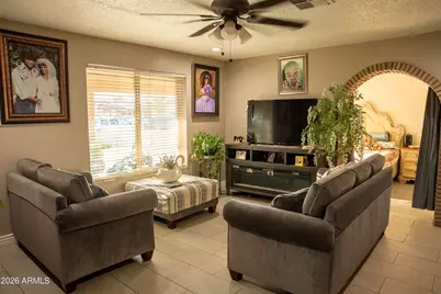 4341 N 47th Drive, Phoenix, AZ 85031 - Photo 11