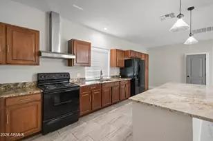 7631 N 59th Ln, Glendale, AZ 85301 - Photo 1