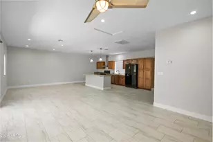 7631 N 59th Ln, Glendale, AZ 85301 - Photo 5