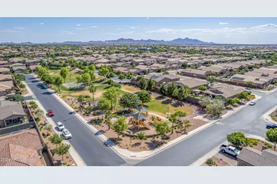 552 W Honey Locust Avenue, Queen Creek, AZ 85140 - Photo 13