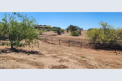 27375 S Congress Way, Congress, AZ 85332 - Photo 7