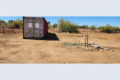 27375 S Congress Way, Congress, AZ 85332 - Photo 13