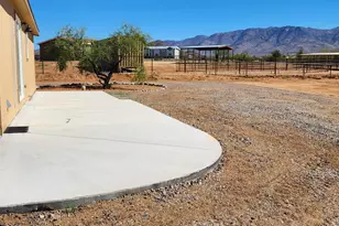 27375 S Congress Wy, Congress, AZ 85332 - Photo 9