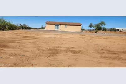 27375 S Congress Way, Congress, AZ 85332 - Photo 15