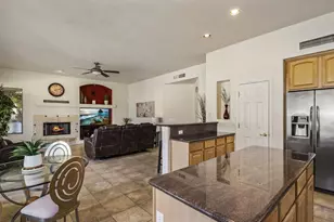 320 E Maryland Ave, Phoenix, AZ 85012 - Photo 9