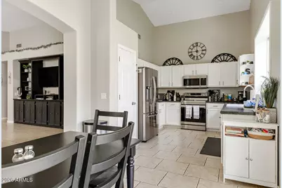 7246 E Lomita Avenue, Mesa, AZ 85209 - Photo 13