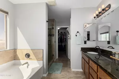 5824 S 16th Drive, Phoenix, AZ 85041 - Photo 17