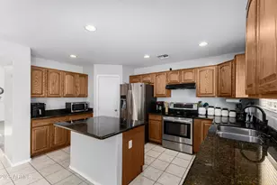 5824 S 16th Dr, Phoenix, AZ 85041 - Photo 13