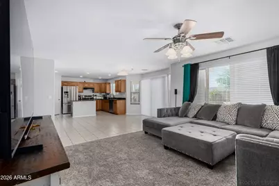 5824 S 16th Drive, Phoenix, AZ 85041 - Photo 5