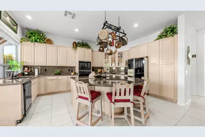 15405 S 4th Avenue, Phoenix, AZ 85045 - Photo 11