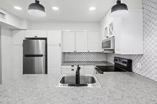 1717 E Union Hills Dr, Phoenix, AZ 85024 - Photo 7