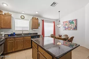 42455 W Hillman Dr, Maricopa, AZ 85138 - Photo 11