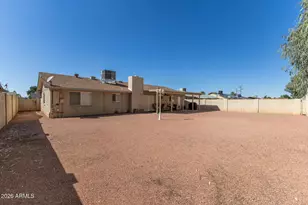 10605 N 45th Dr, Glendale, AZ 85304 - Photo 27