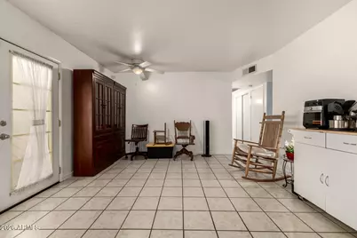 10605 N 45th Drive, Glendale, AZ 85304 - Photo 11