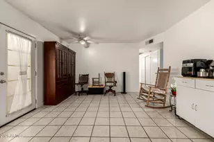 10605 N 45th Dr, Glendale, AZ 85304 - Photo 11