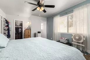 10605 N 45th Dr, Glendale, AZ 85304 - Photo 17