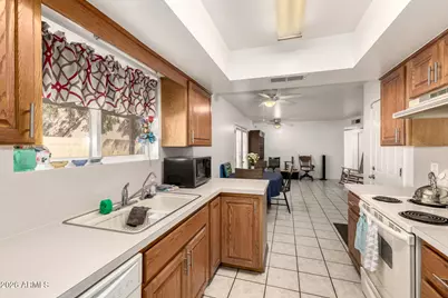 10605 N 45th Drive, Glendale, AZ 85304 - Photo 15