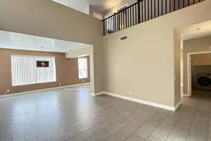 6425 W Desert Hollow Dr, Phoenix, AZ 85083 - Photo 3