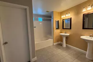 6425 W Desert Hollow Dr, Phoenix, AZ 85083 - Photo 19