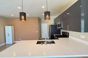 6425 W Desert Hollow Dr, Phoenix, AZ 85083 - Photo 11