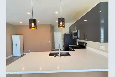 6425 W Desert Hollow Drive, Phoenix, AZ 85083 - Photo 11