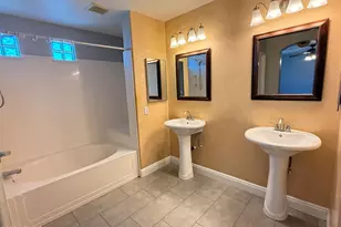 6425 W Desert Hollow Dr, Phoenix, AZ 85083 - Photo 17