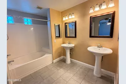 6425 W Desert Hollow Drive, Phoenix, AZ 85083 - Photo 17