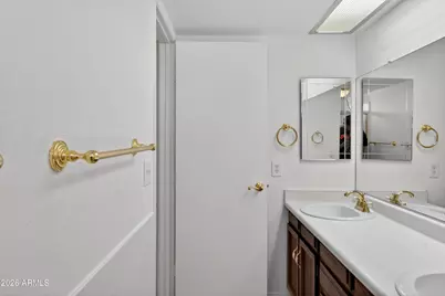 10437 W Butler Drive, Peoria, AZ 85345 - Photo 13