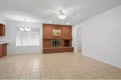 10437 W Butler Drive, Peoria, AZ 85345 - Photo 7