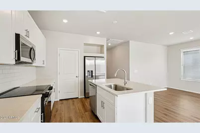 17982 W Calle Lejos Road, Surprise, AZ 85387 - Photo 5