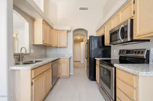 1070 W Chilton Dr, Tempe, AZ 85283 - Photo 15