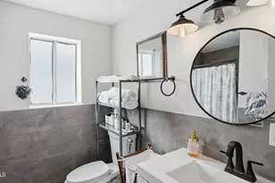 1716 E Oak St, Phoenix, AZ 85008 - Photo 3