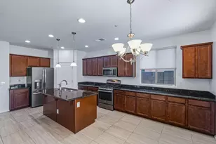 9233 W Dreyfus Dr, Peoria, AZ 85381 - Photo 9