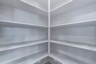 9233 W Dreyfus Dr, Peoria, AZ 85381 - Photo 15