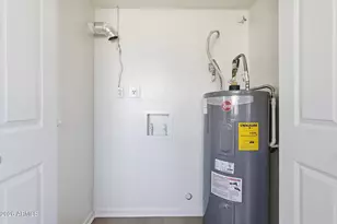 286 W Palomino Dr, Chandler, AZ 85225 - Photo 23