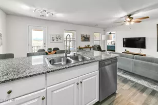 70 Cottonwood Ln, Wickenburg, AZ 85390 - Photo 5