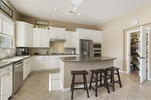 3821 E Patrick Ln, Phoenix, AZ 85050 - Photo 15