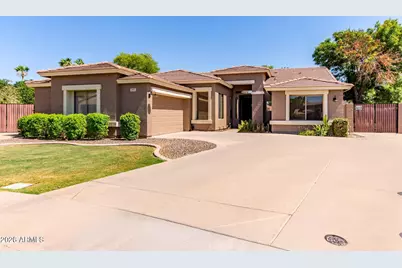 557 S Lemon Court, Gilbert, AZ 85296 - Photo 1