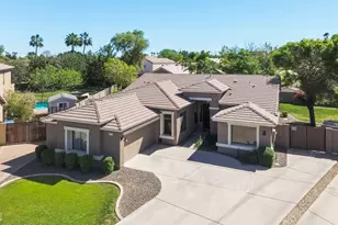 557 S Lemon Ct, Gilbert, AZ 85296 - Photo 3