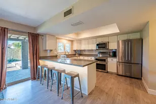 2317 W Port Au Prince Ln, Phoenix, AZ 85023 - Photo 9