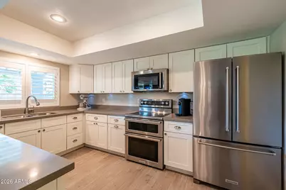 2317 W Port Au Prince Lane, Phoenix, AZ 85023 - Photo 11