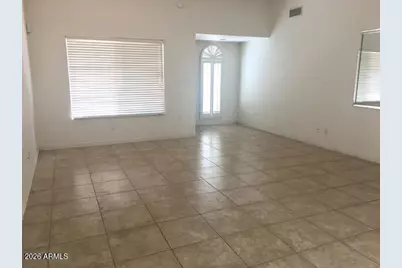 5326 N Las Casitas Place, Phoenix, AZ 85016 - Photo 9